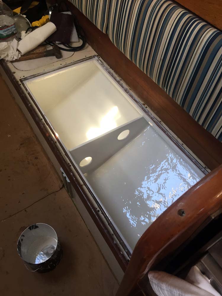 Integral watertank coated in LiquaTile 1172 by NSP for the sailboat watertank
